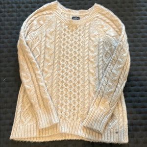 American Eagle crewneck sweater.